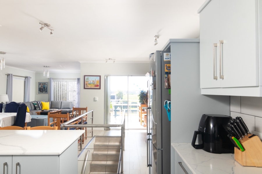 3 Bedroom Property for Sale in Laaiplek Western Cape